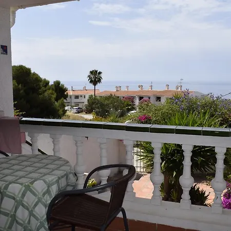 C/ Abetos 12 Urb. Algarrobo Holiday home