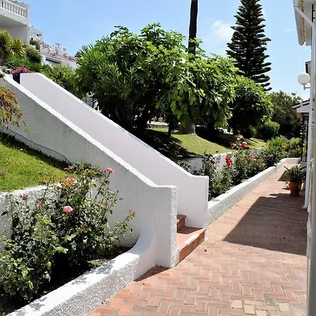 Hébergement de vacances C/ Abetos 12 Urb. Algarrobo Nerja